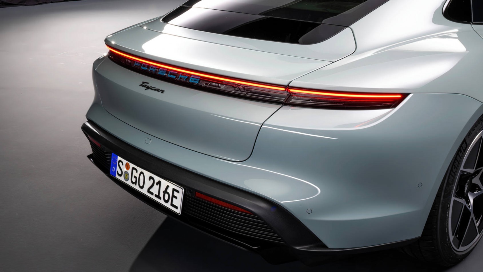 2024 Porsche Taycan sedan tył