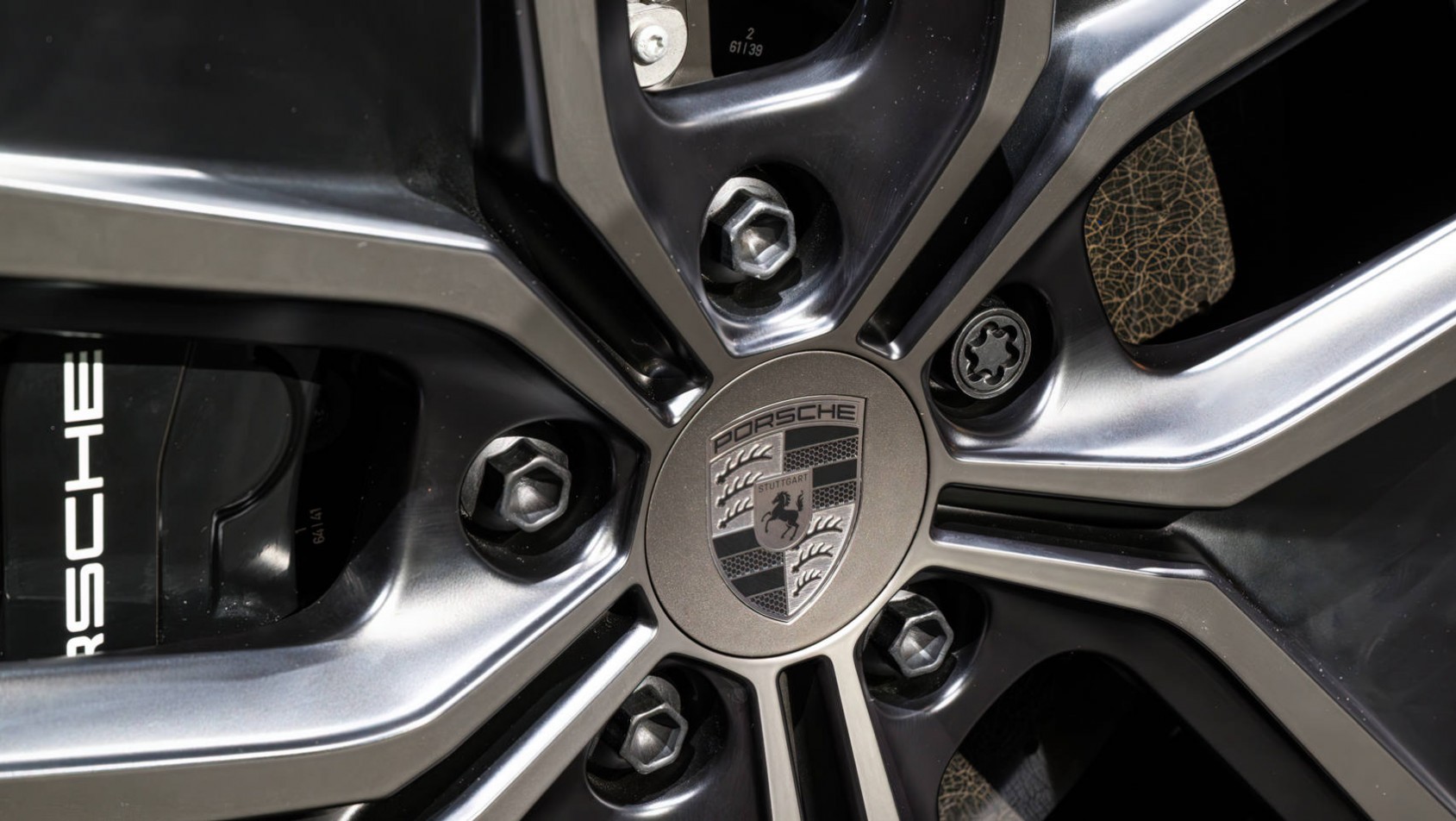 2024 Porsche Taycan detal koła