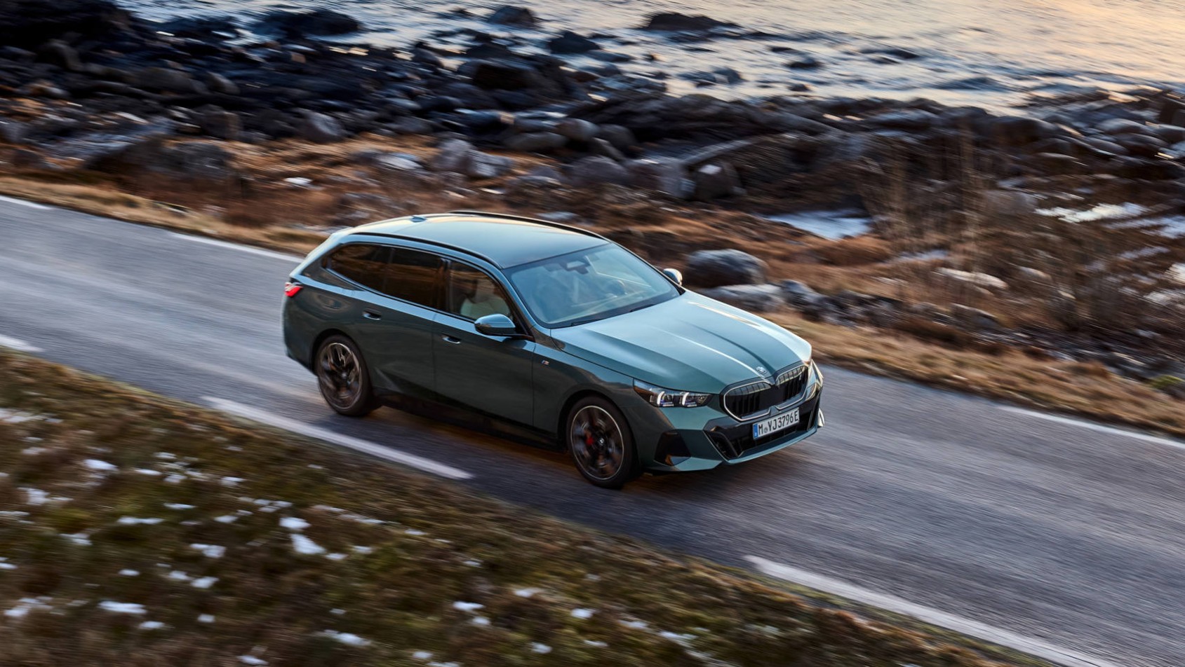 2024 BMW serii 5/i5 Touring prowadzenie