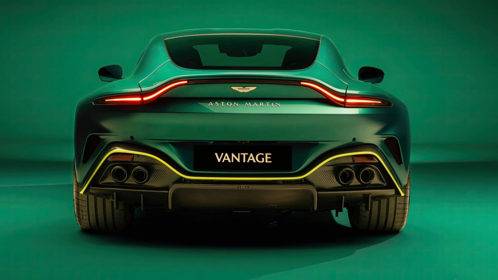 2024 Aston Martin Vantage coupe pas tylny