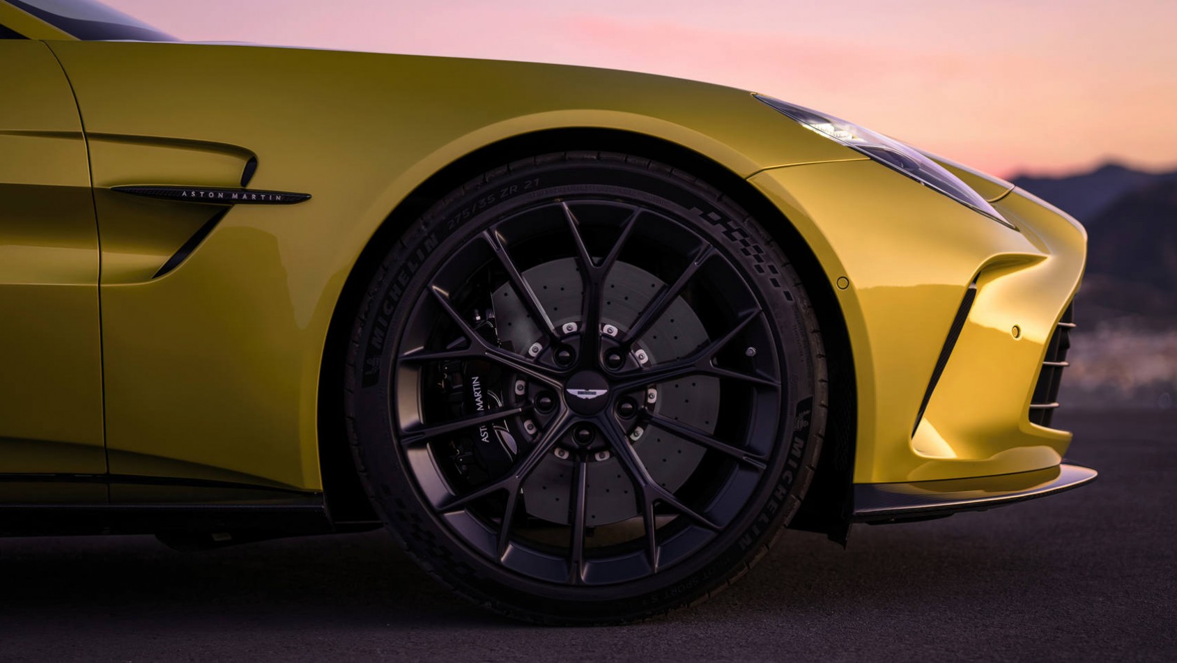2024 Aston Martin Vantage coupe felgi