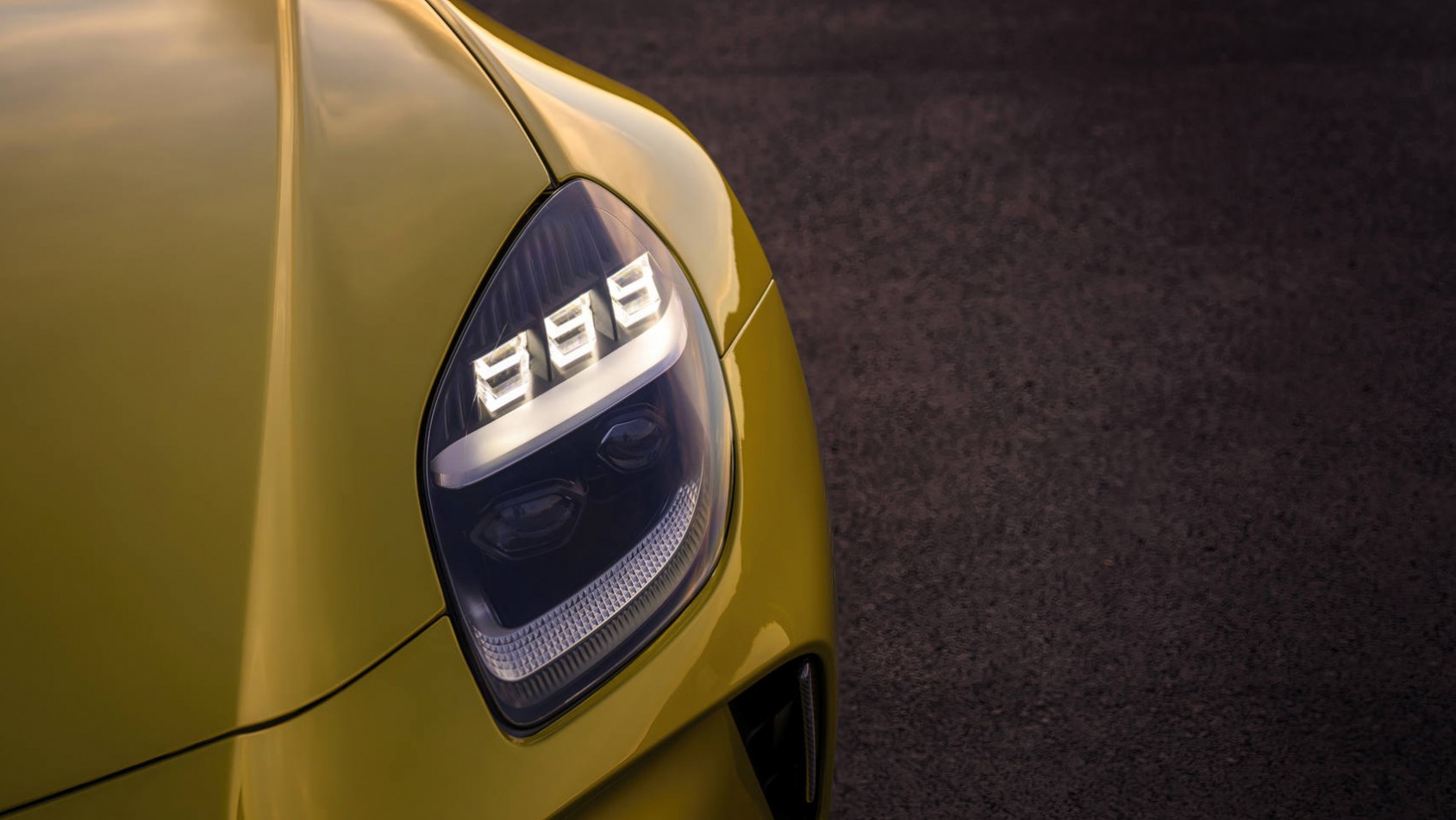 2024 Aston Martin Vantage coupe lampy LED