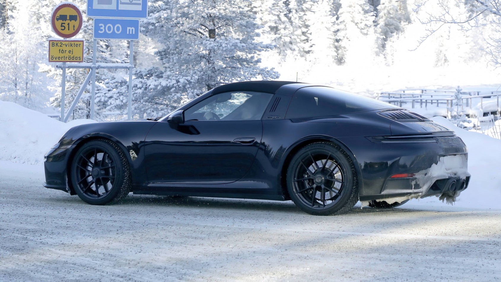 Porsche 911 992.2 lifting targa profil