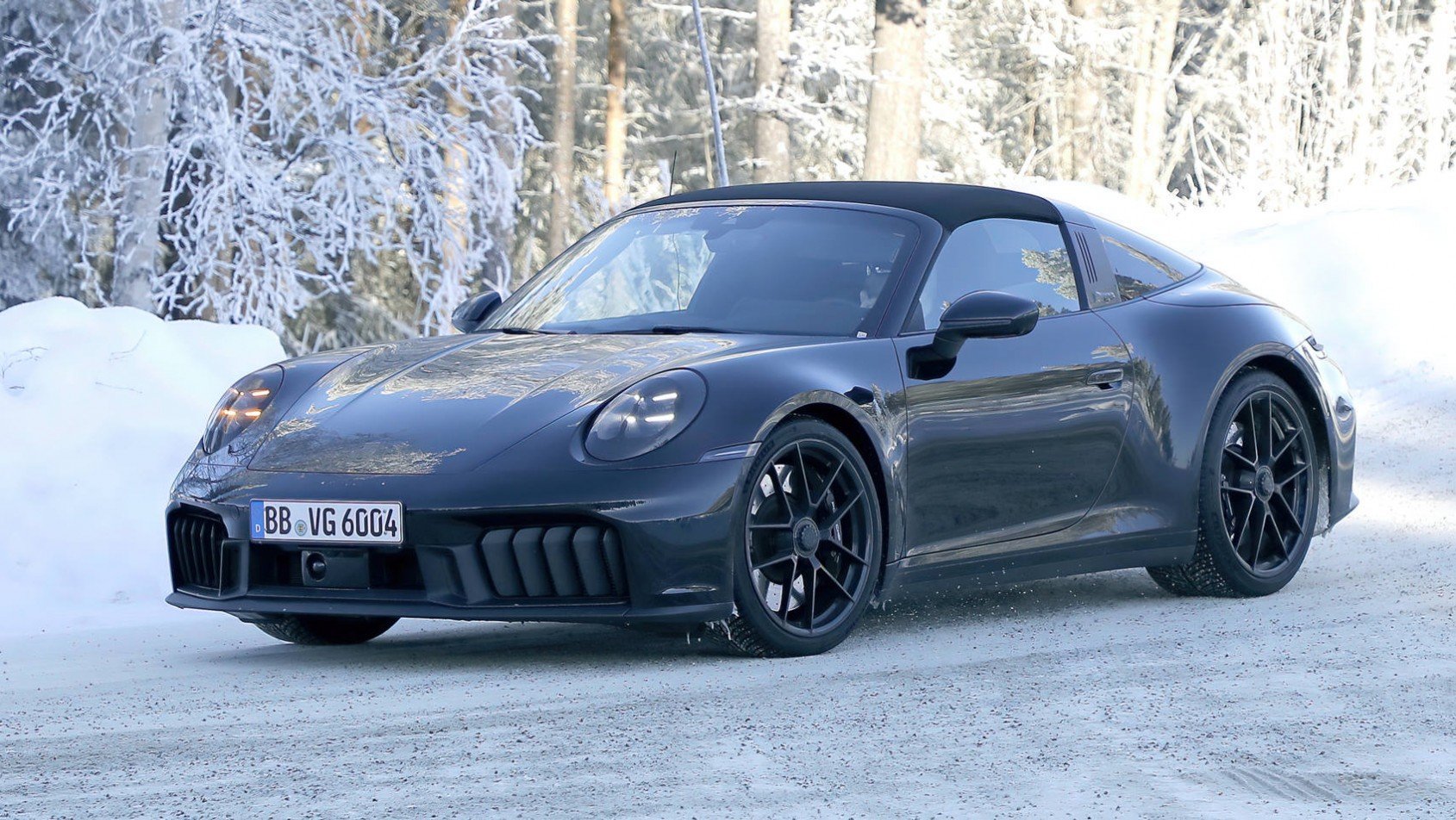 Galeria: nowe Porsche 992.2 podczas testów drogowych - Evo