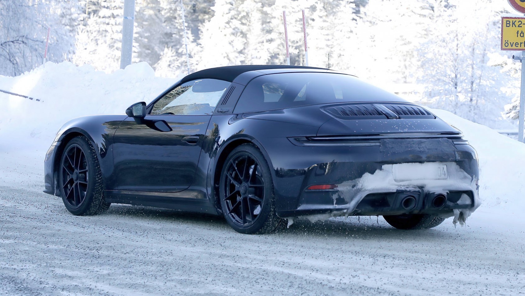 Porsche 911 992.2 lifting targa tył