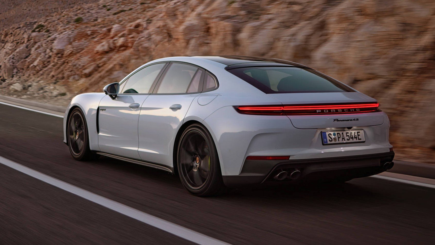 Porsche Panamera E-Hybrid tył