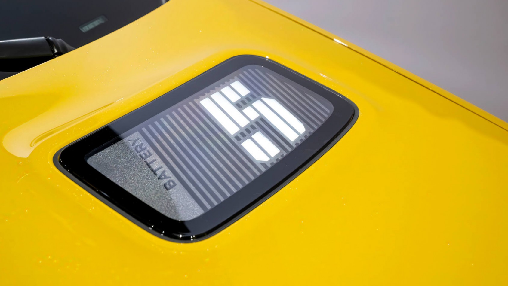 2024 Renault 5 E-Tech wskaźnik ładowania