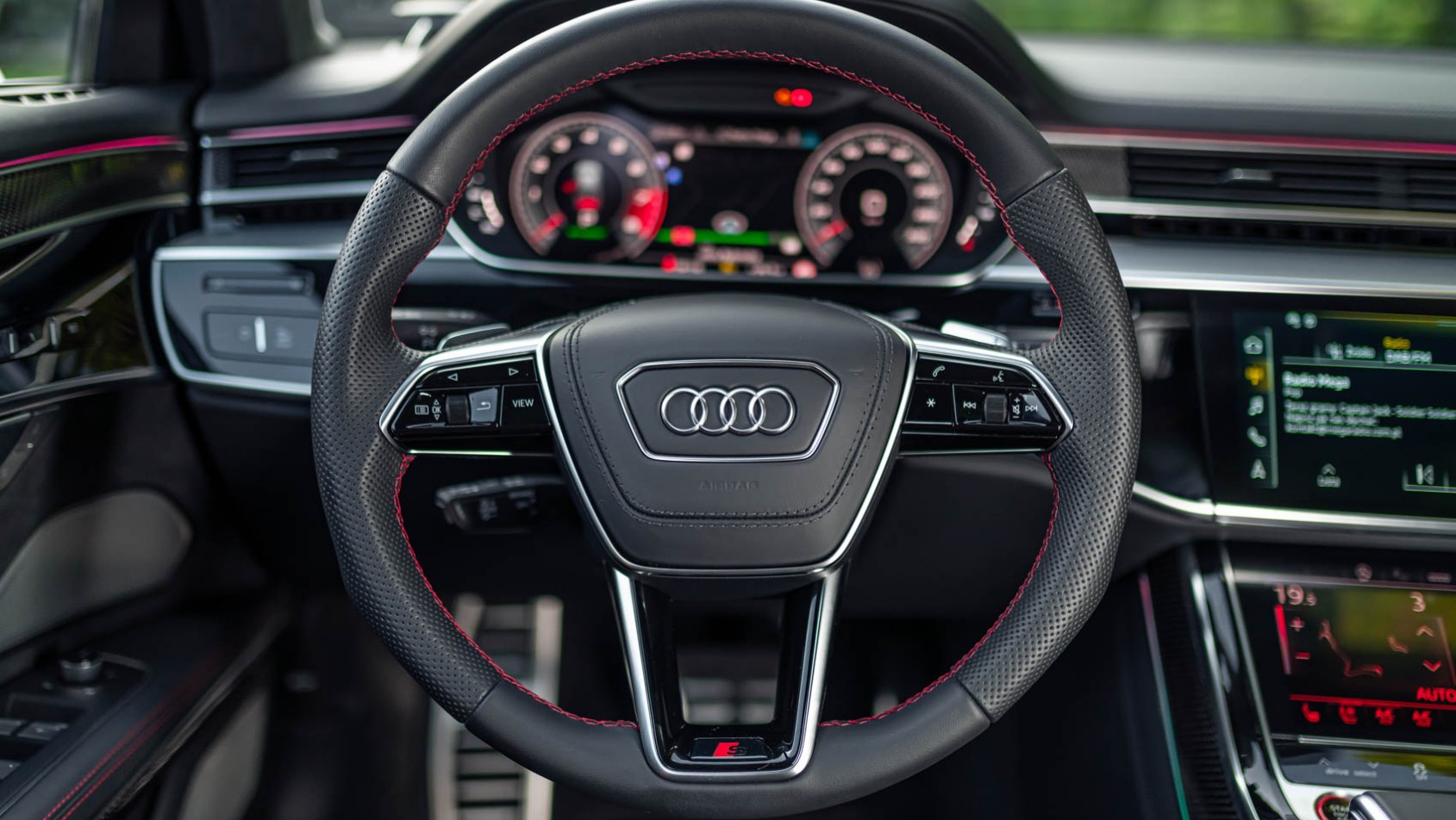 2024 Audi S8 kierownica