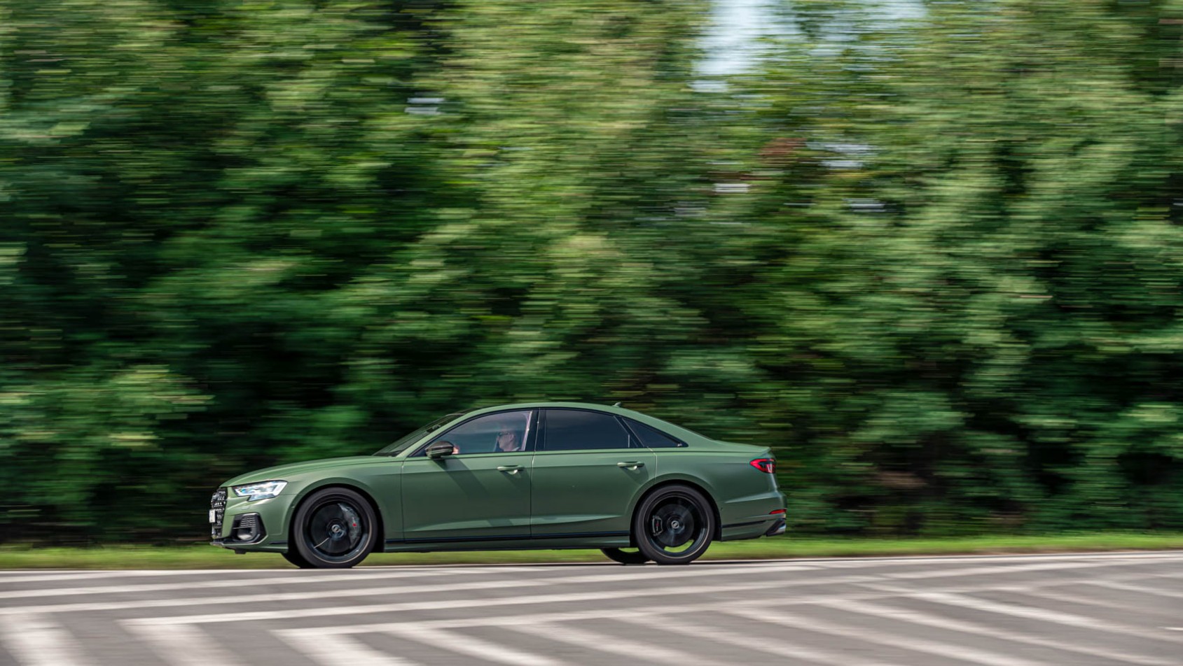 2024 Audi S8 tryby jazdy