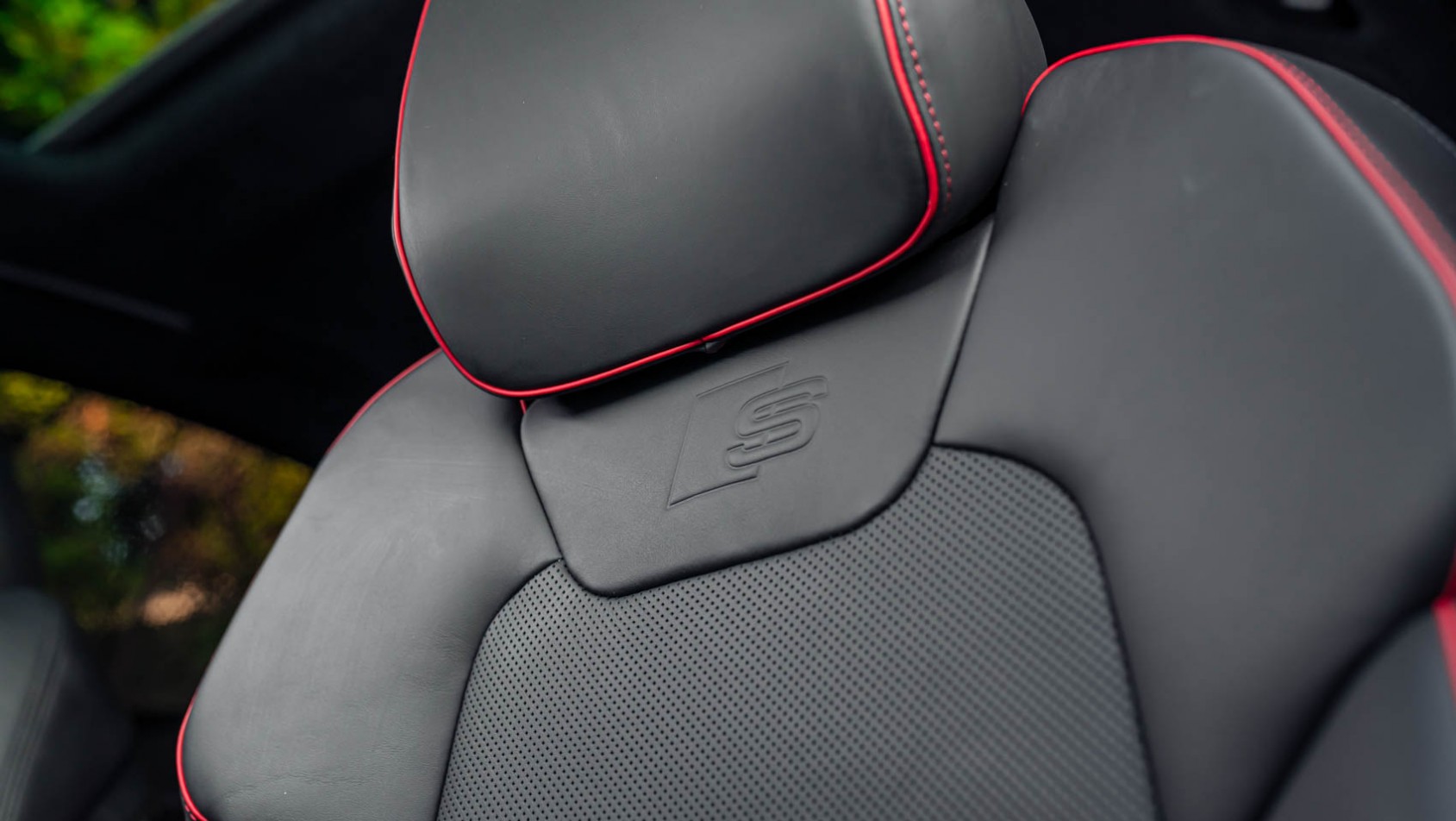 2024 Audi S8 fotel kierowcy