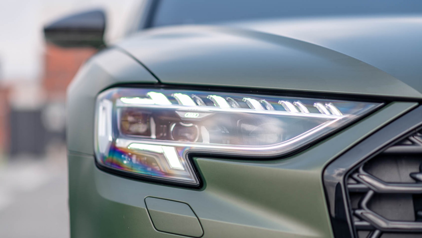 2024 Audi S8 matrix led