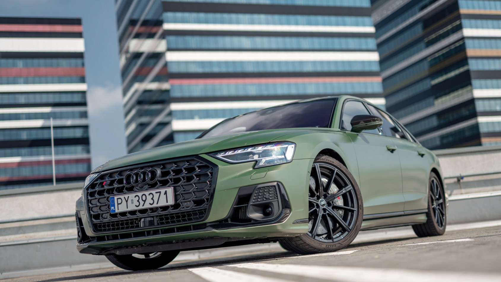 2024 Audi S8 przód zbliżenie