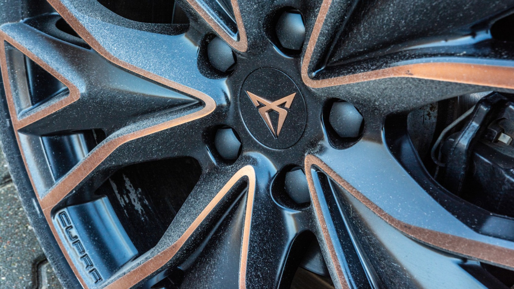 Cupra Leon Sportstourer 4Drive logo