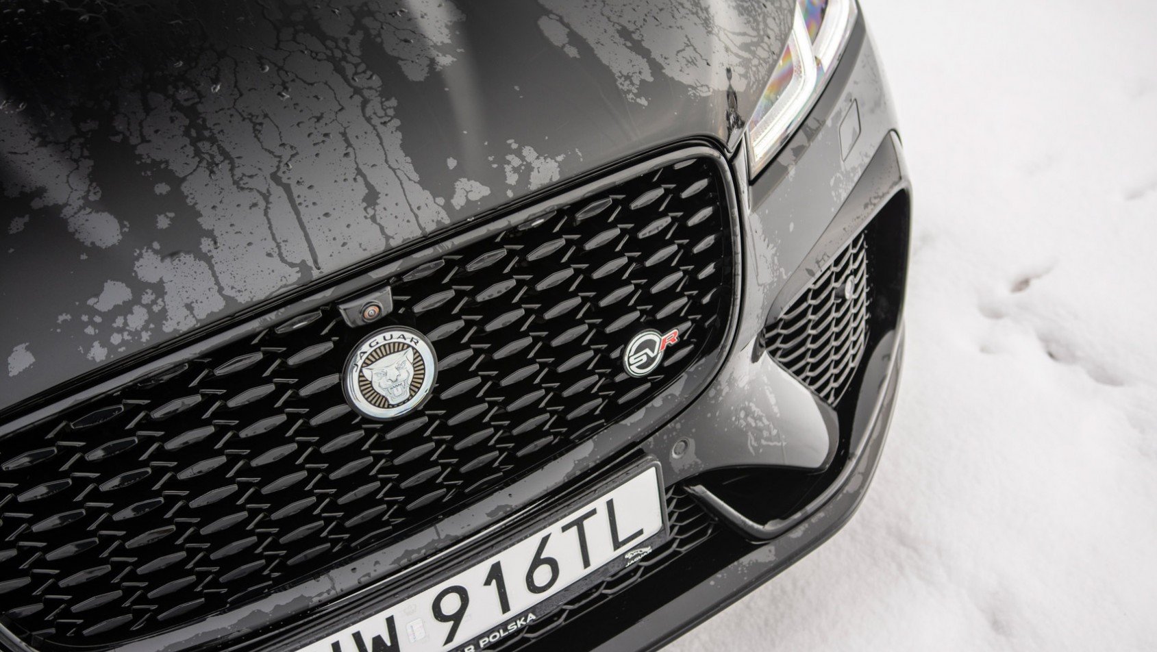 Jaguar F-Pace 2024 Jaguar F-Pace SVR grill