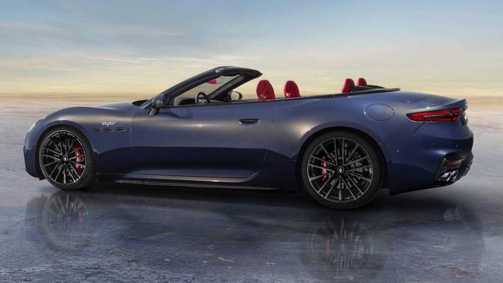 2024 Maserati GranCabrio Trofeo profil