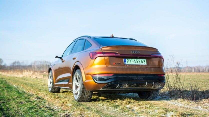 Audi SQ8 Sportback e-tron test