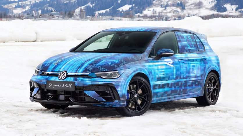 2024 Volkswagen Golf R teaser