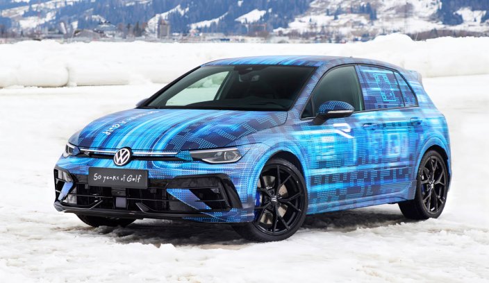 2024 Volkswagen Golf R teaser