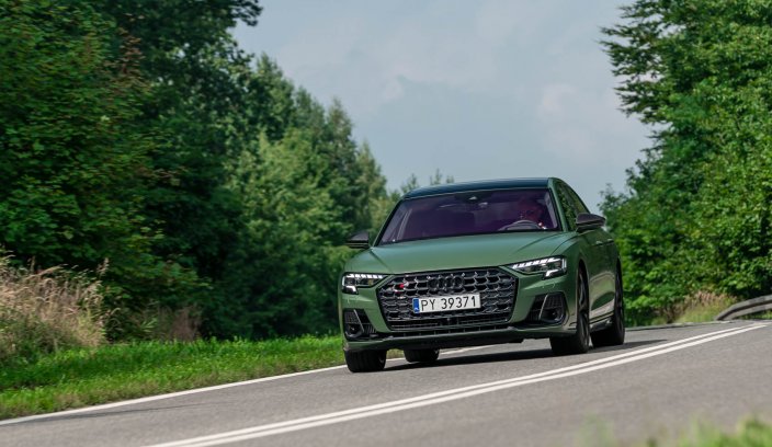 2024 Audi S8 test