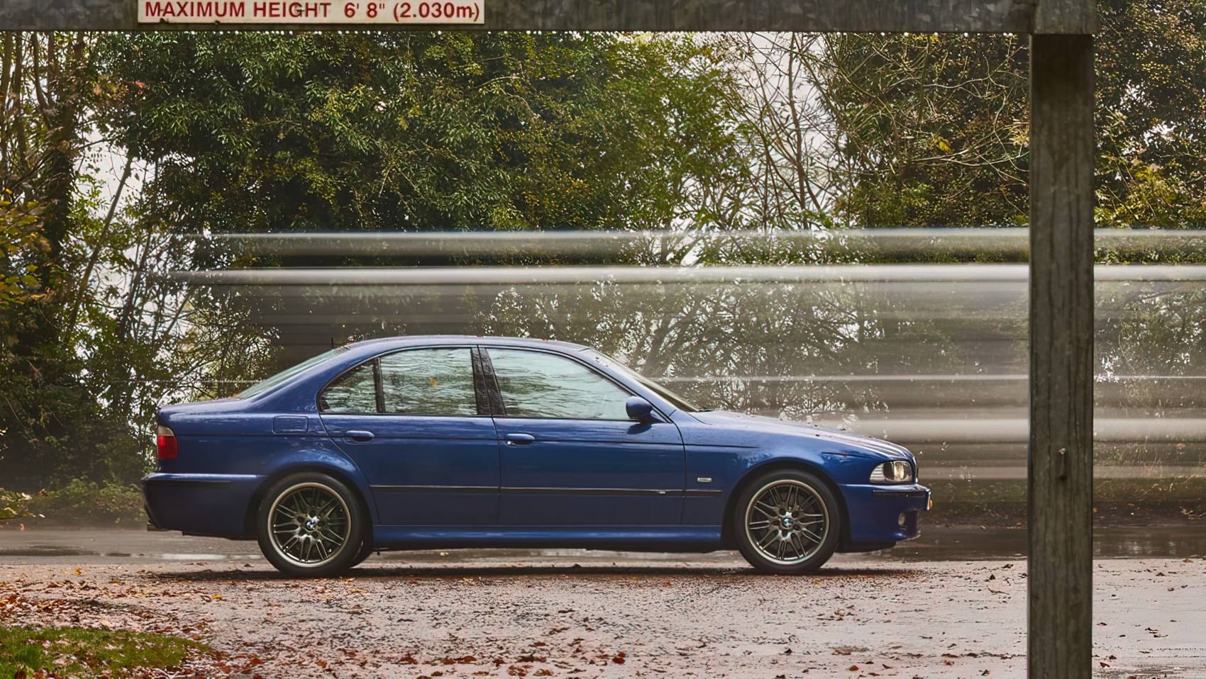 BMW E39 M5 sylwetka