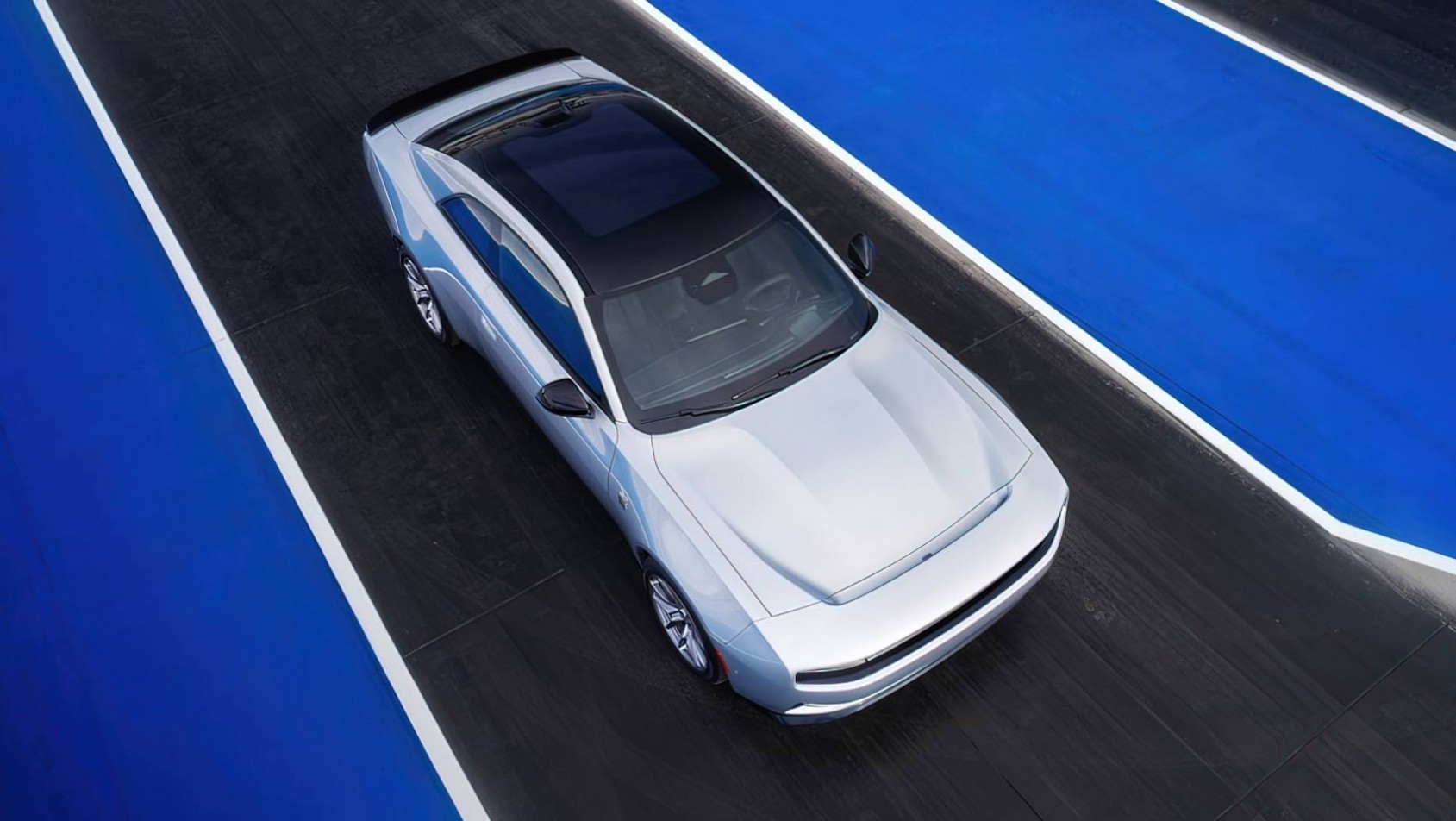 Dodge Charger EV maska przód