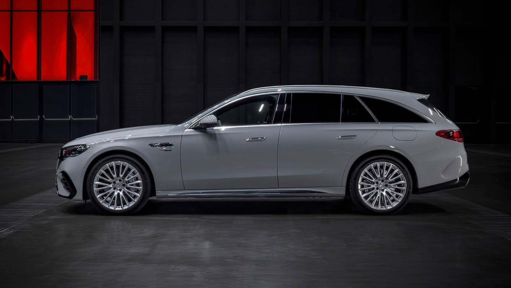 2024 Mercedes-AMG E53 S214 profil