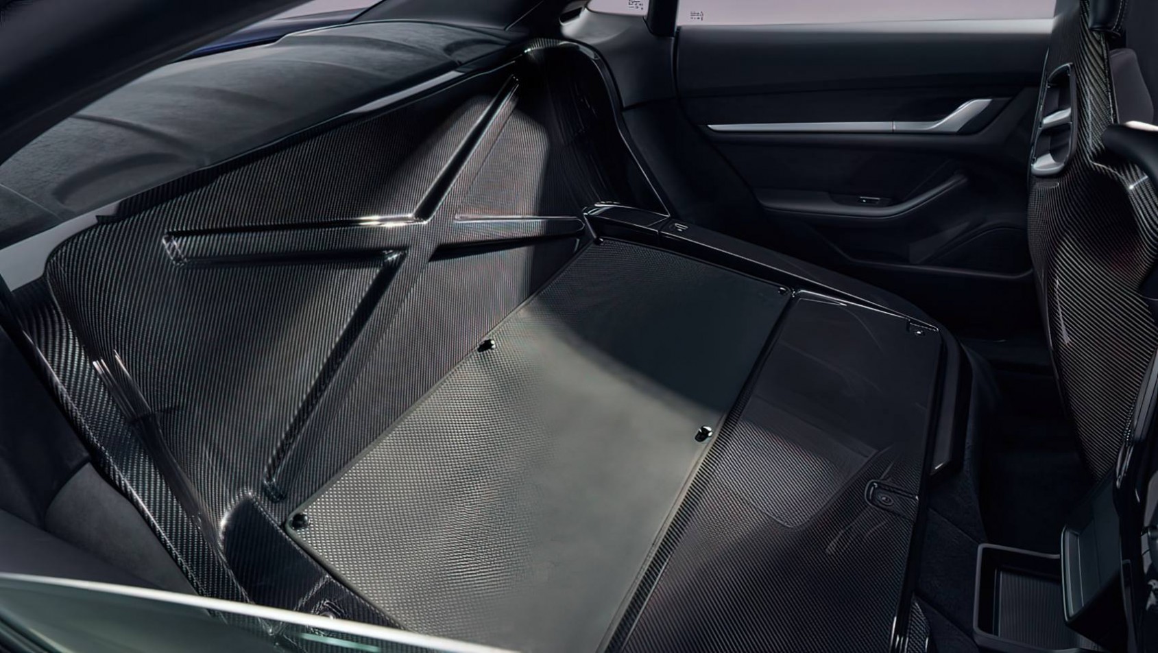 Porsche Taycan Turbo GT weissach tylna kanapa