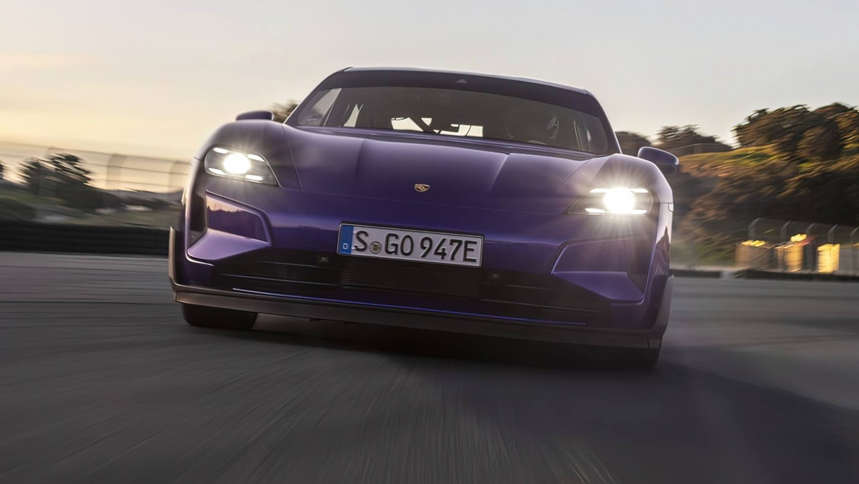 Porsche Taycan Turbo GT splitter