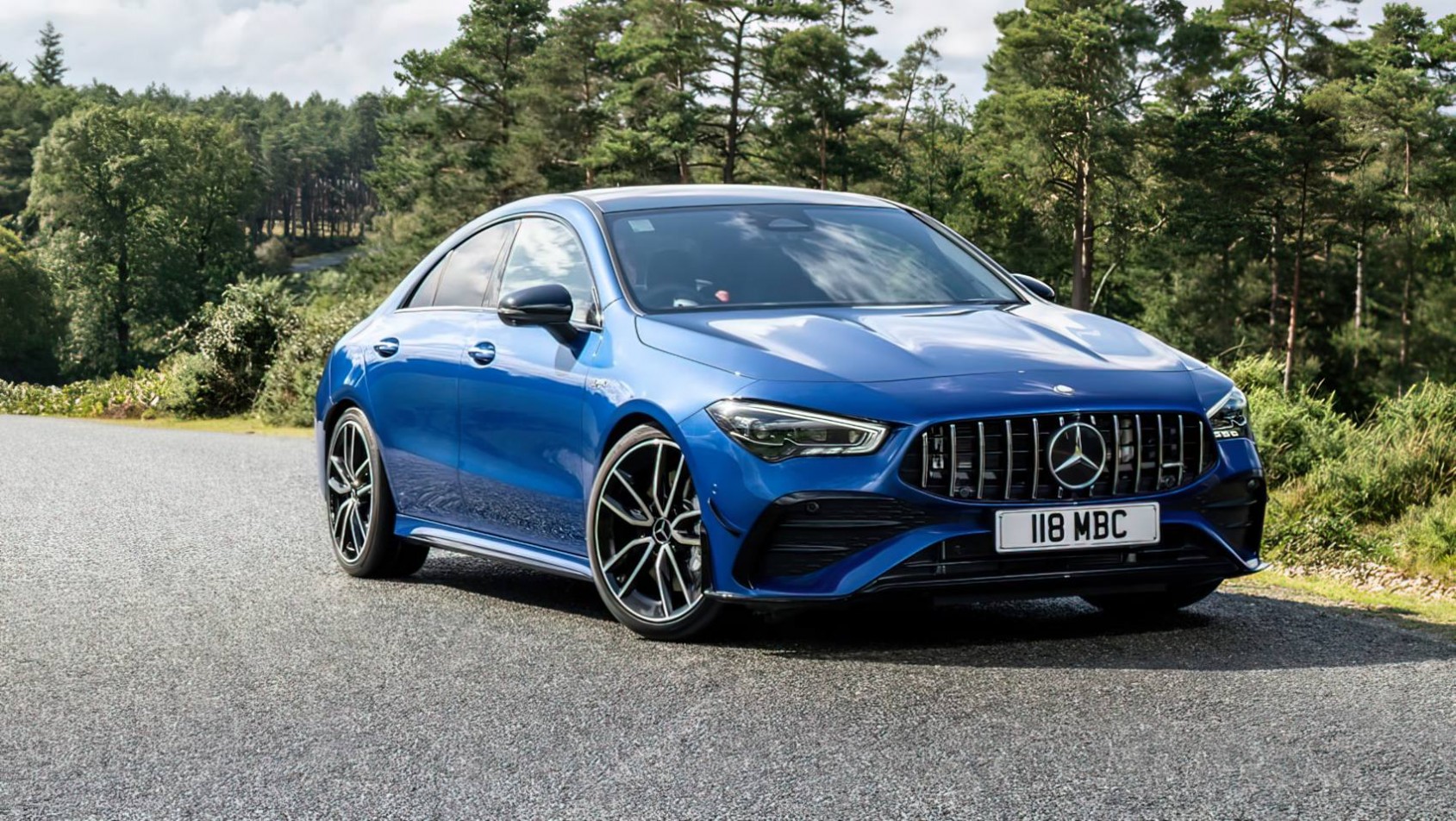 2024 Mercedes-AMG CLA35 design