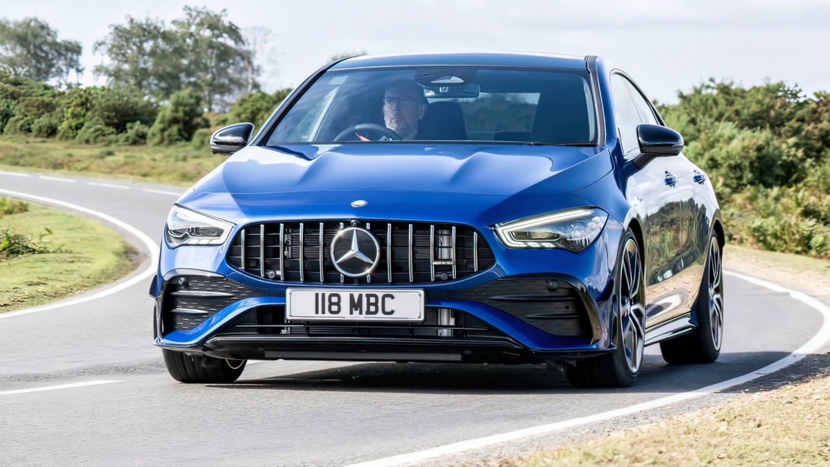2024 Mercedes-AMG CLA35 prowadzenie