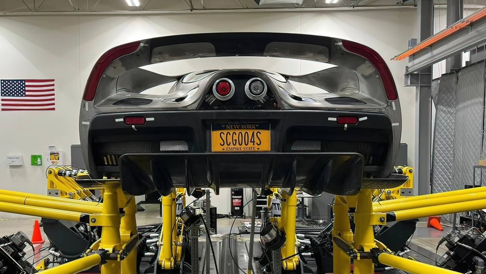 Scuderia Cameron Glickenhaus 004S testy hamownia