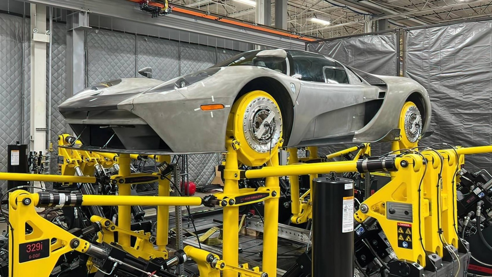 SCG 004S testy przód