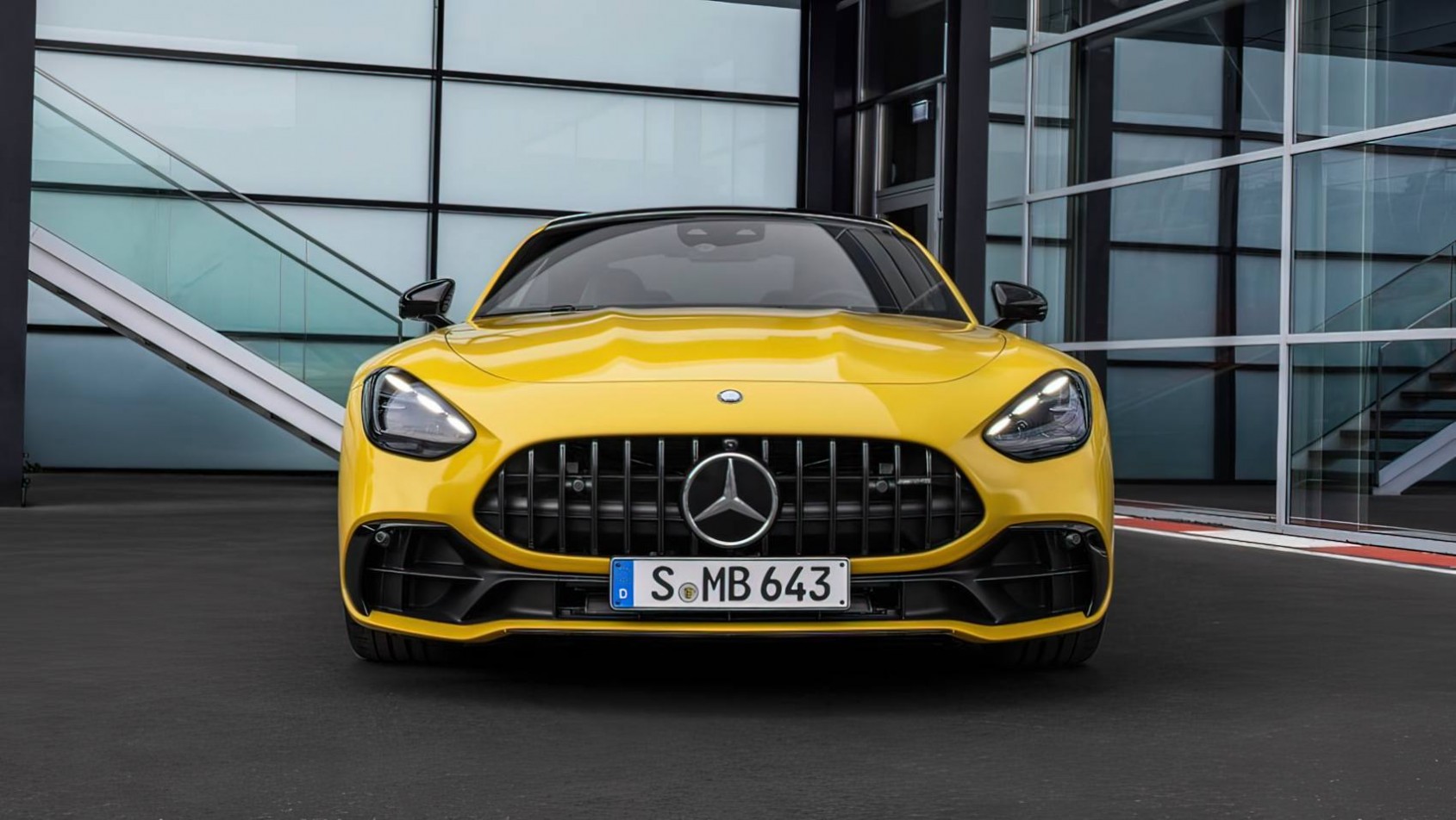 2024 Mercedes-AMG GT 43 grill