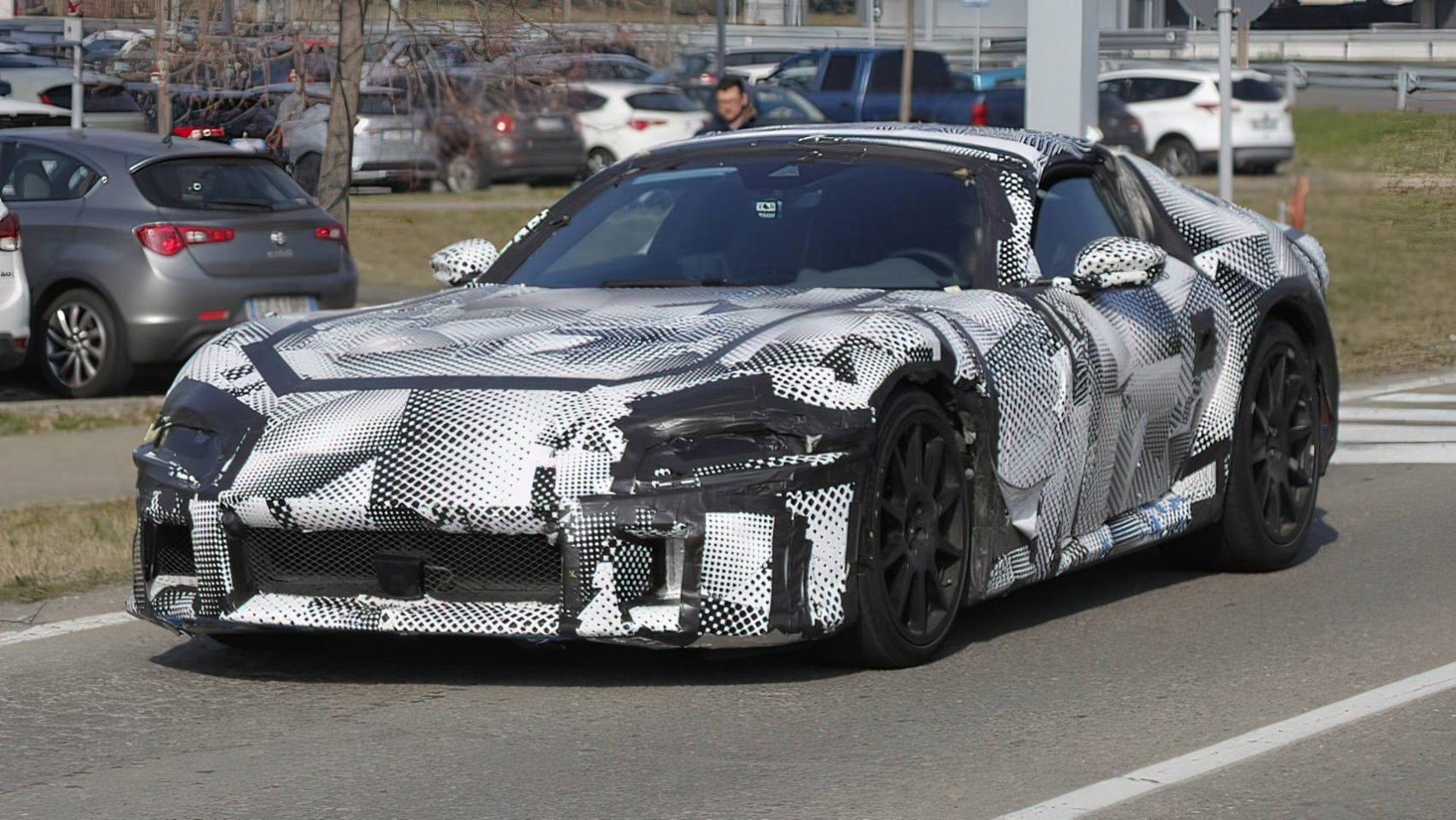 Ferrari super-GT spyshot przód