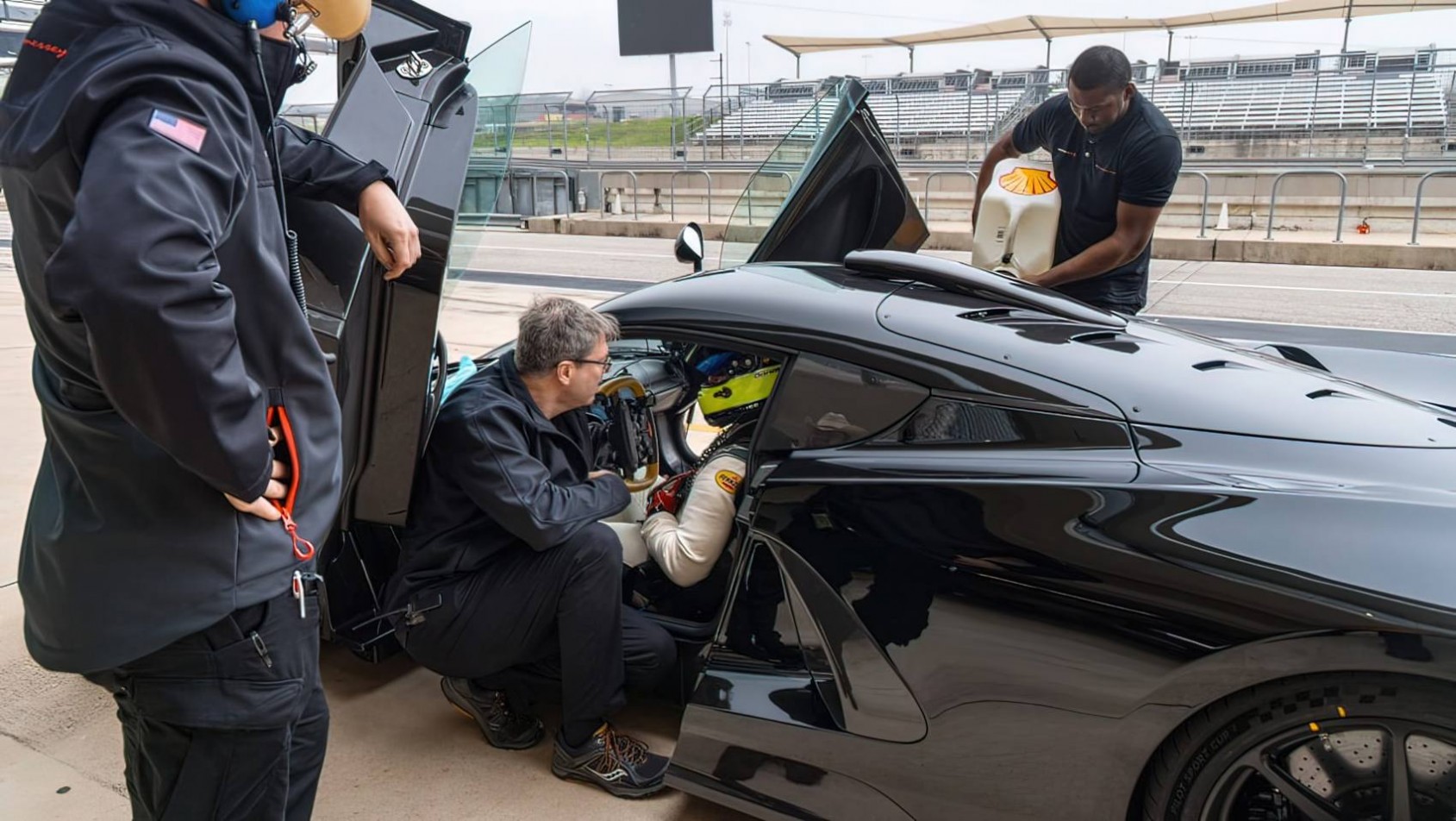 Hennessey Venom F5 Revolution kierowca testowy