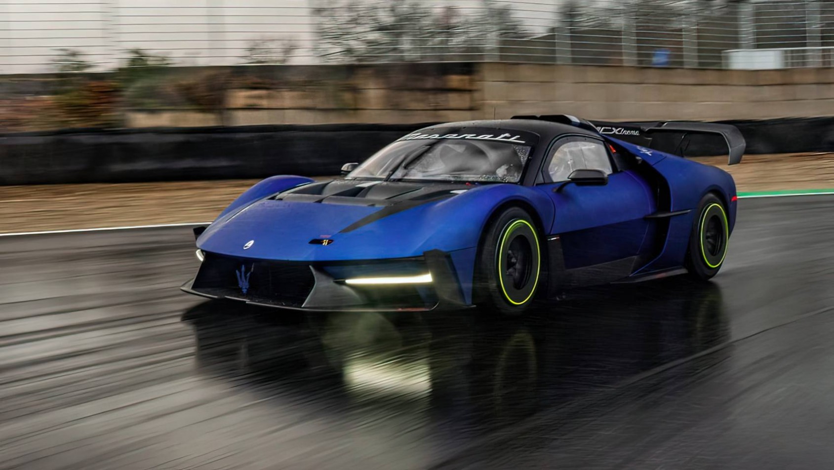 Maserati MCXtrema na torze