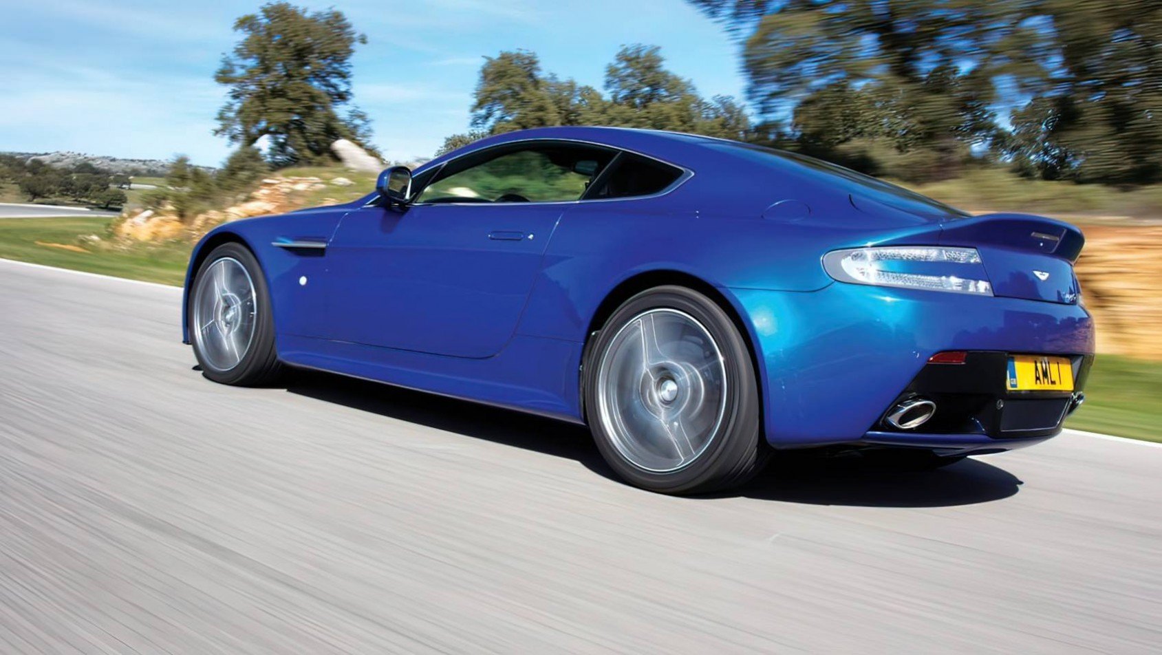 Aston Martin Vantage Aston Martin V8 Vantage S design