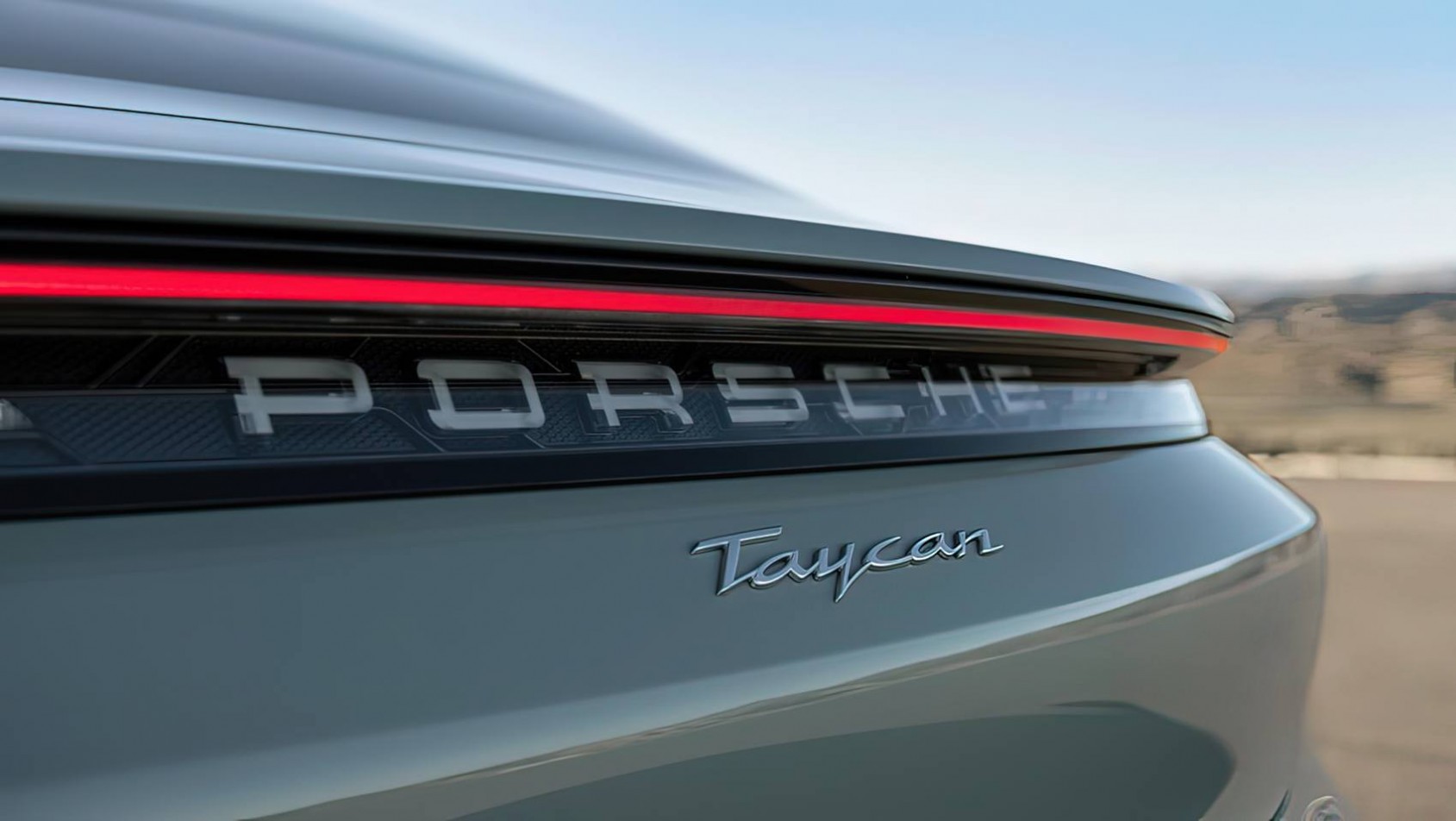 2024 Porsche Taycan logo