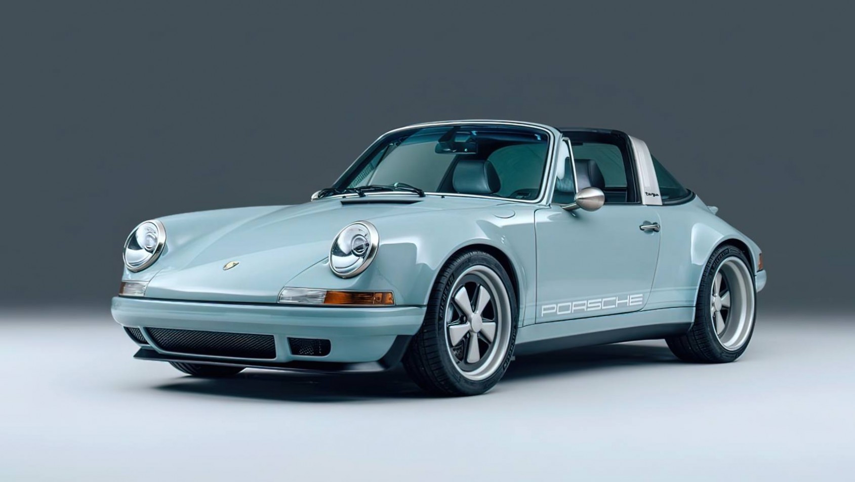 Theon Design 911 Targa przód