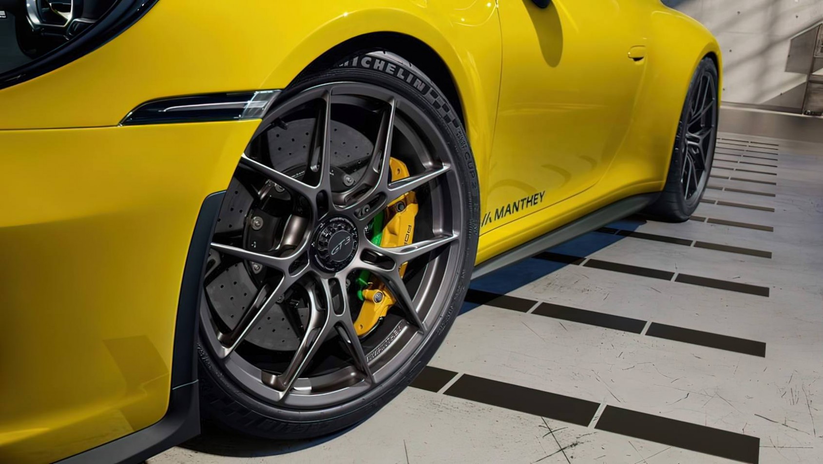 Manthey Racing Porsche 911 GT3 Touring koła