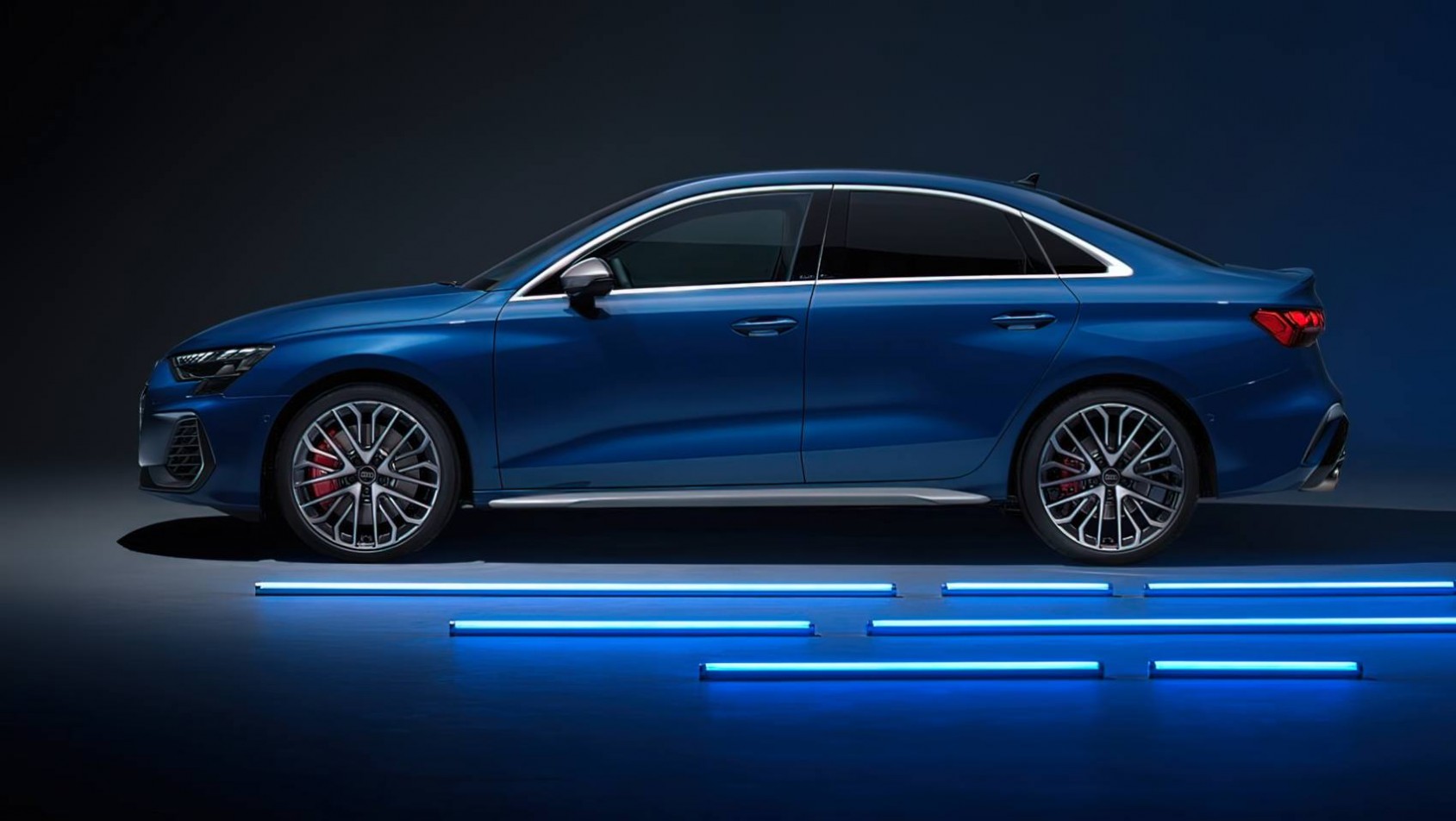 2024 Audi S3 Limousine syklwetka