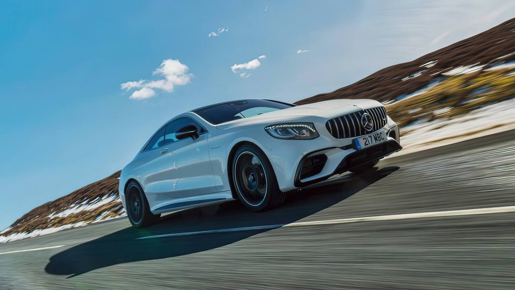 2014 Mercedes-AMG S63 Coupe dynamiczne