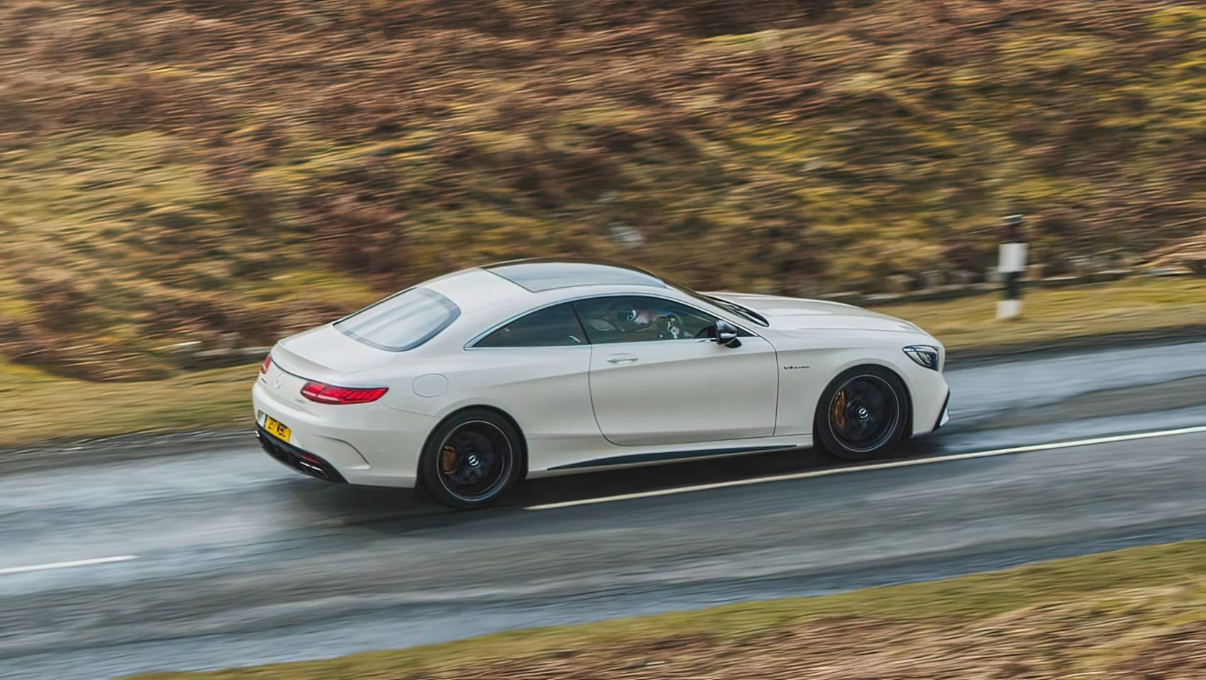 2014 Mercedes-AMG S63 Coupe sylwetka