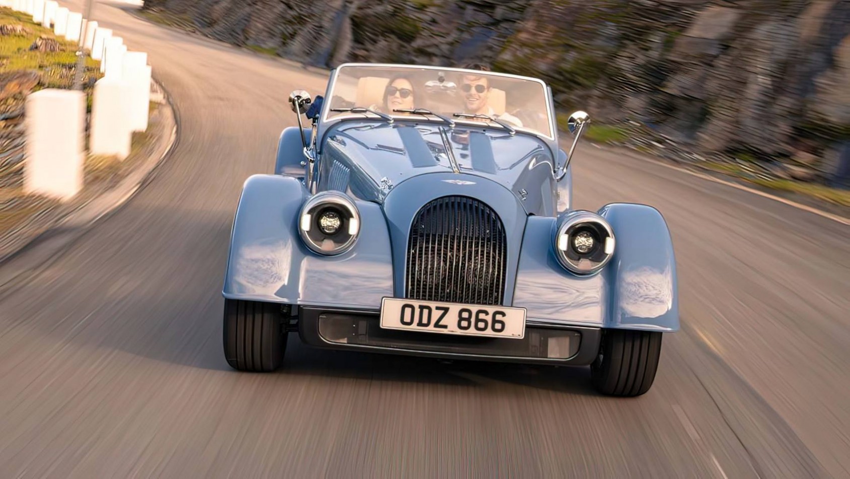 Morgan Plus Four MY2024 lifting