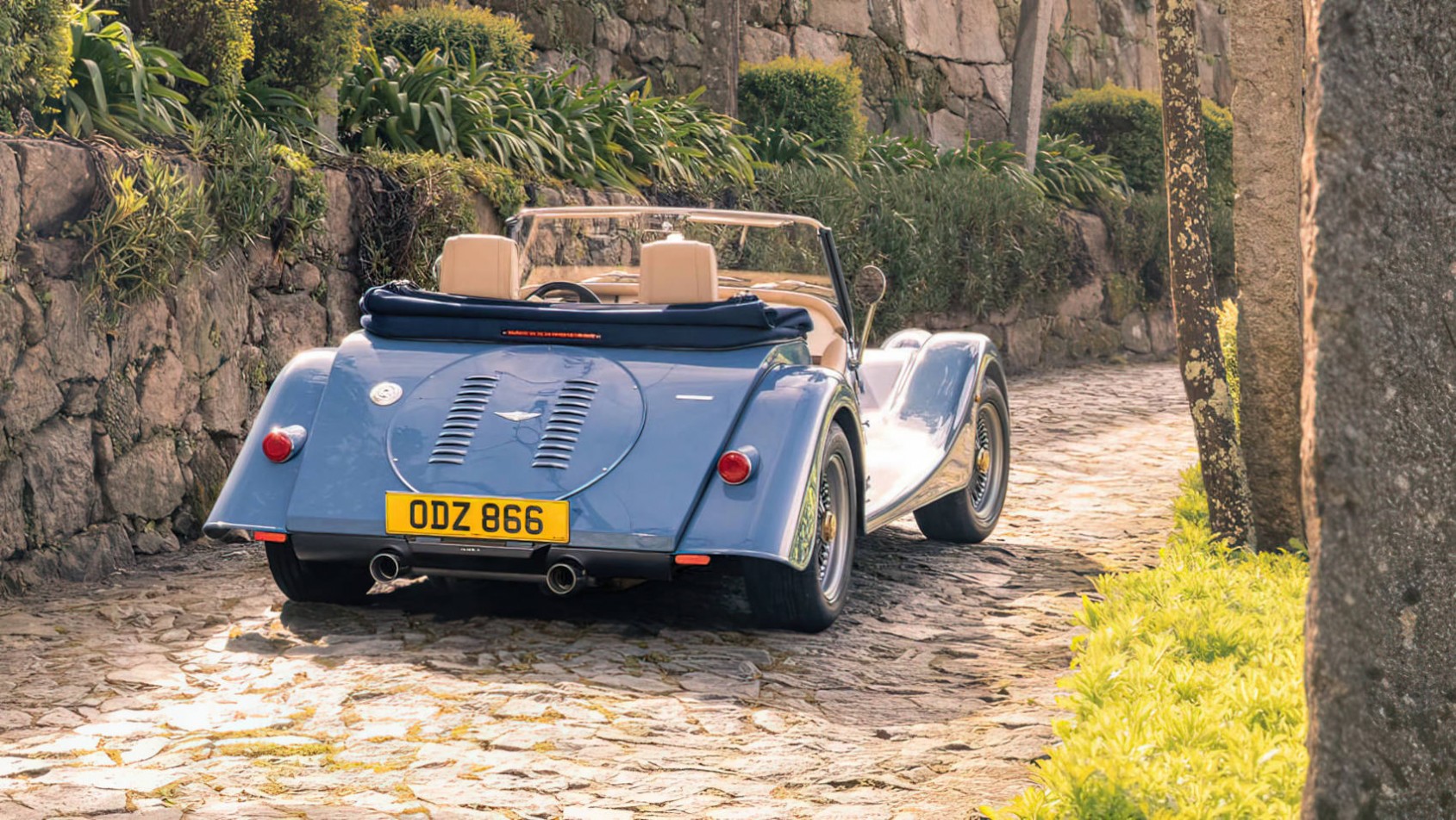 Morgan Plus Four MY2024 klasyczny design