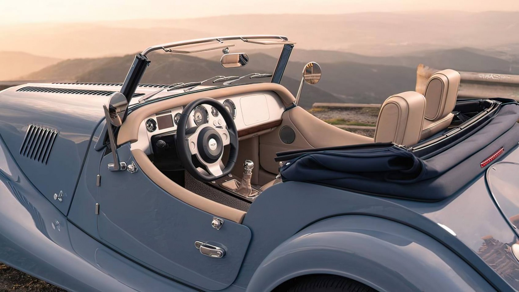 Morgan Plus Four MY2024 wnętrze