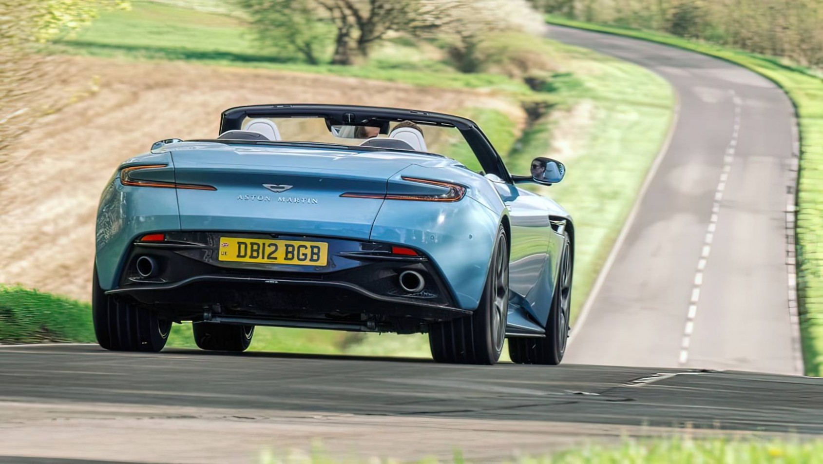 Aston Martin DB12 Aston Martin DB12 Volante kabriolet