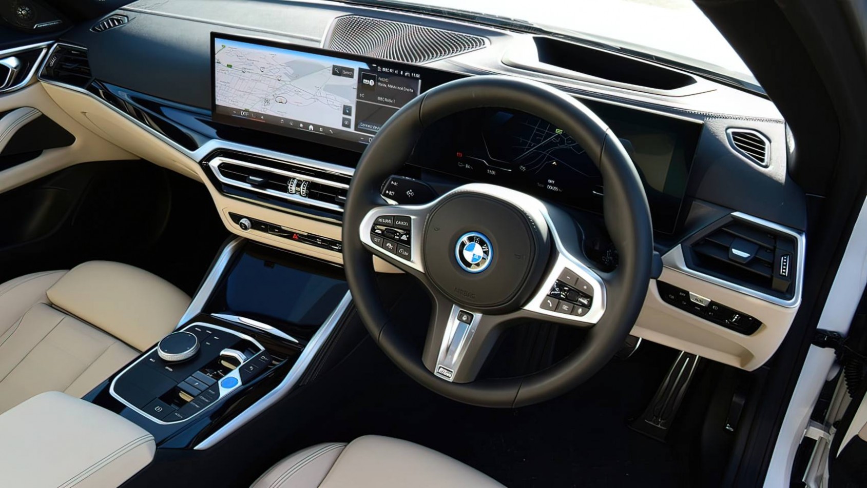BMW i4 eDrive35 M Sport kokpit
