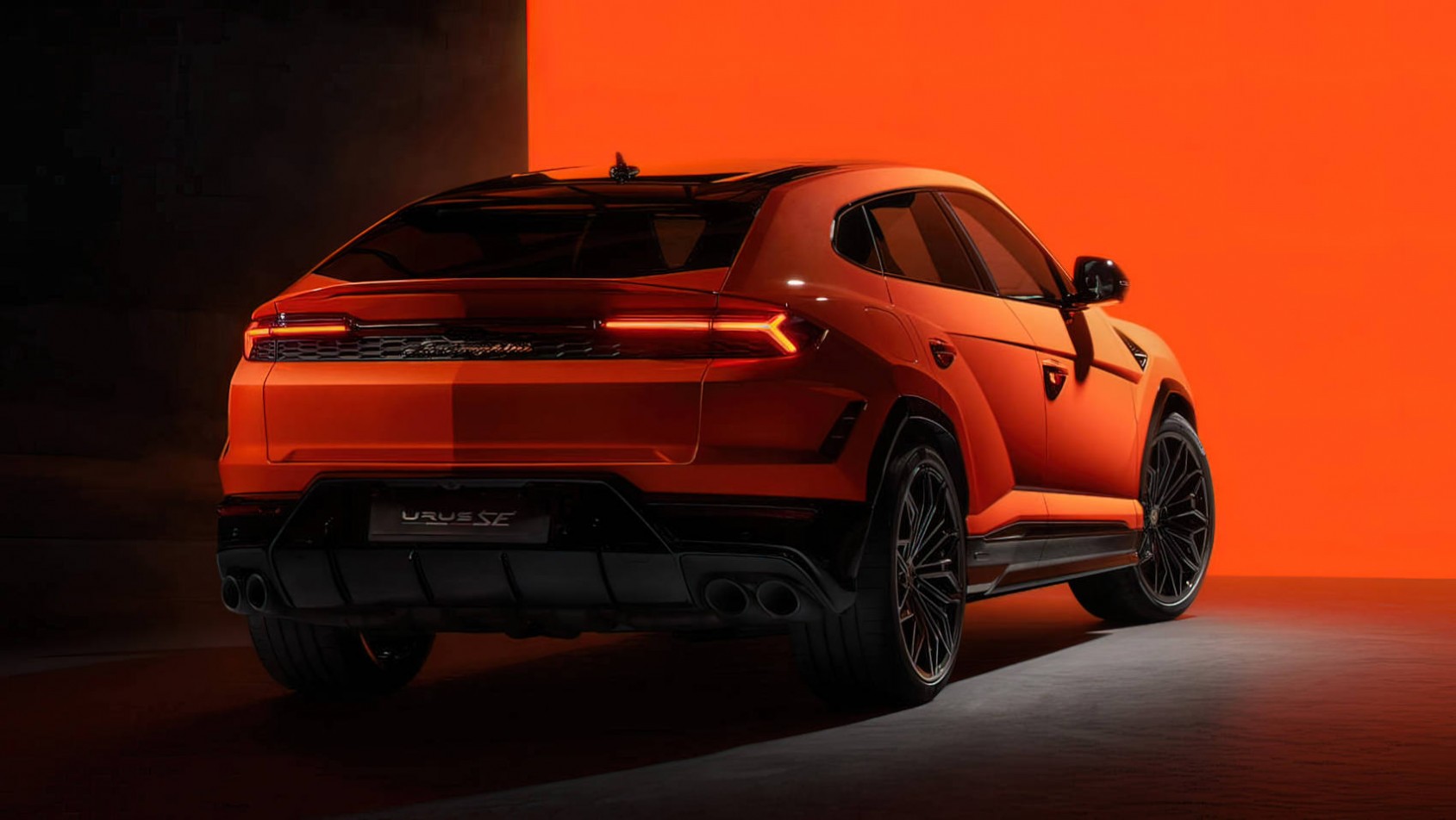 2024 Lamborghini Urus SE prezentacja