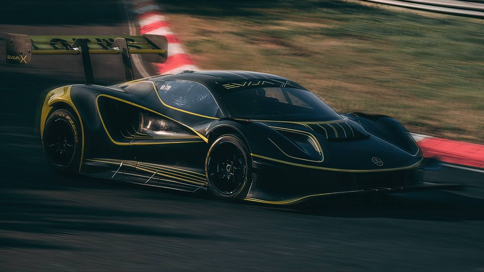 Lotus Evija X w zakręcie